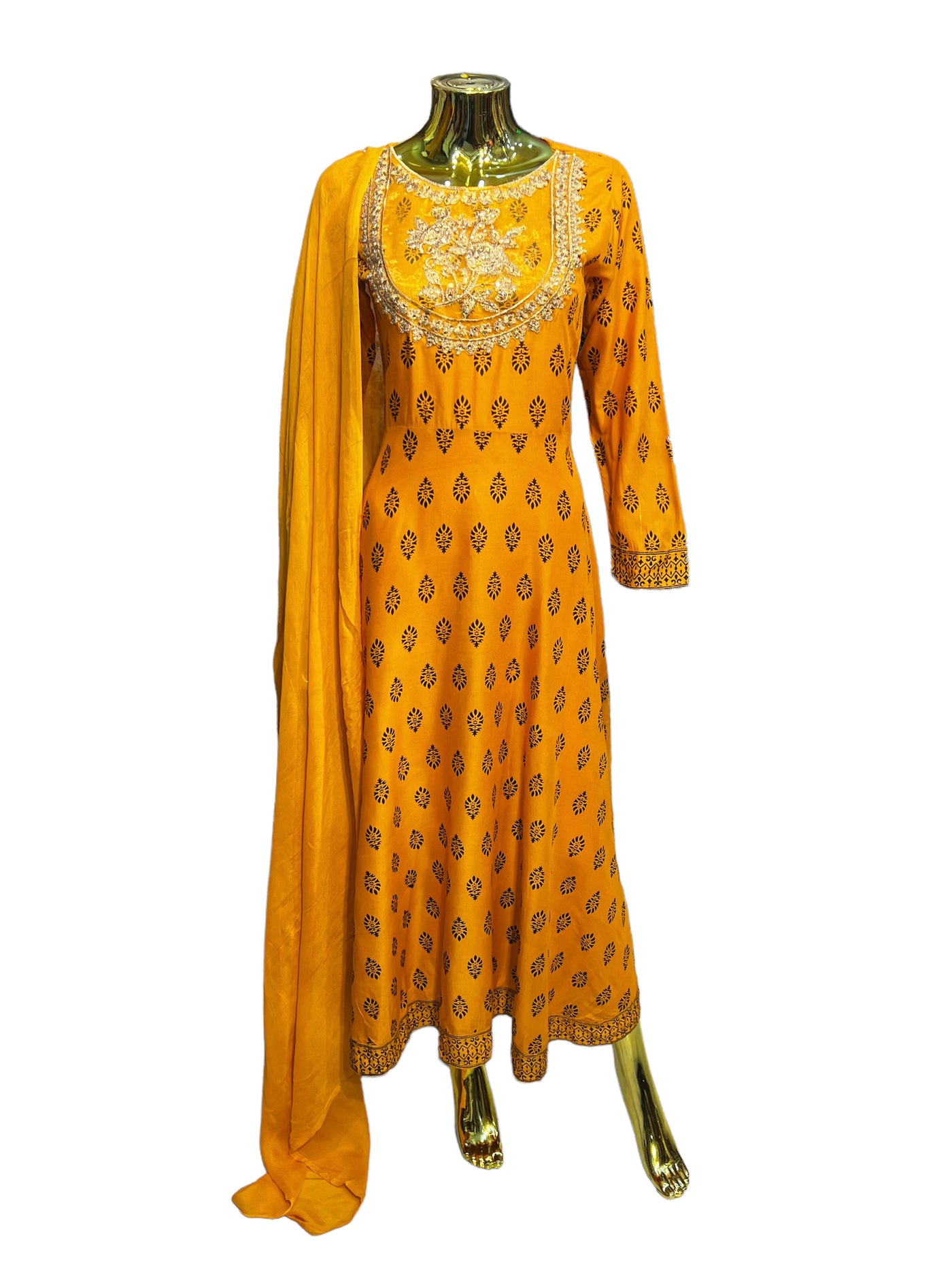 Maxi dress outlet with dupatta